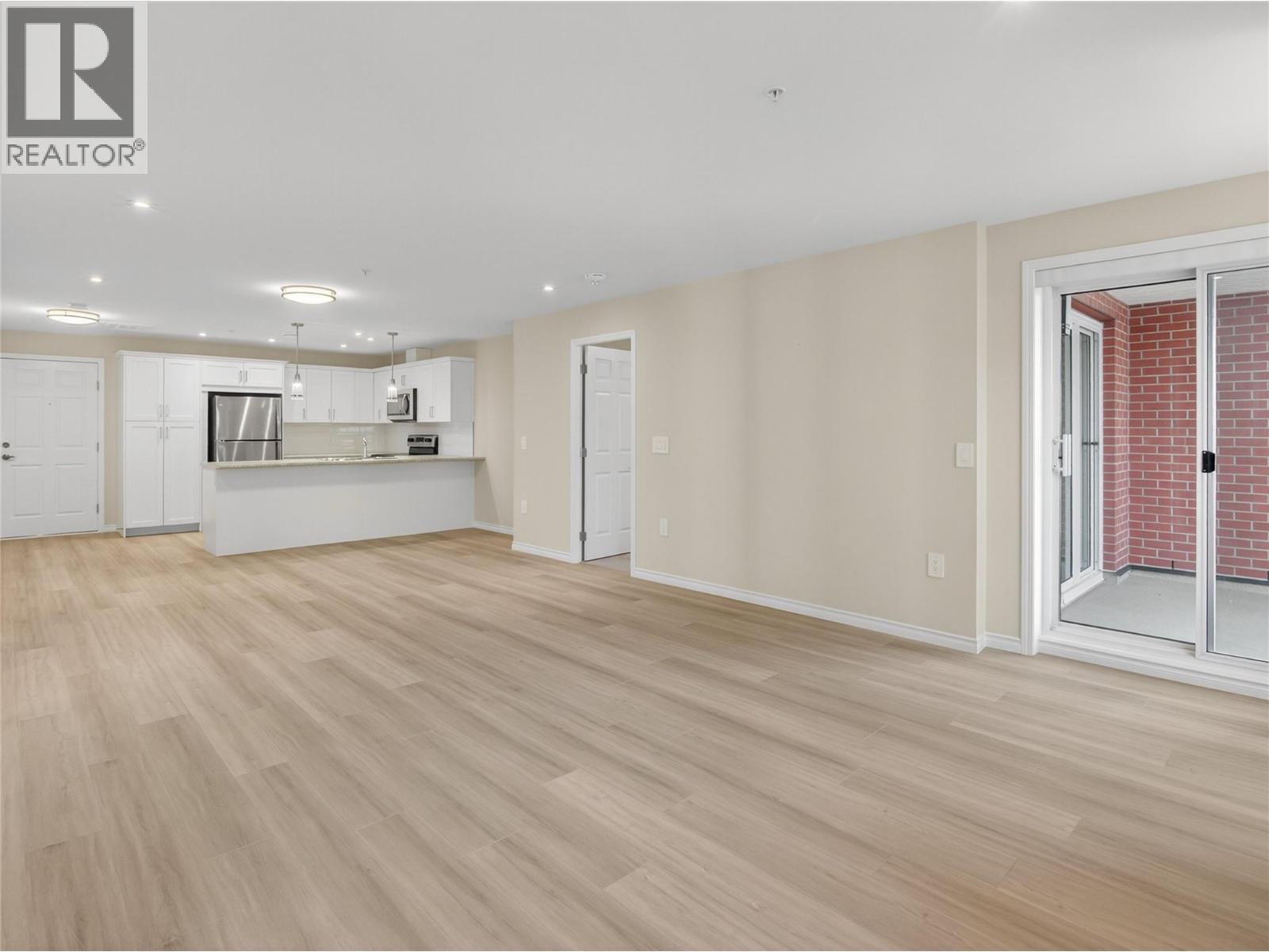 3362 Skaha Lake Road Unit# 804. Penticton, British Columbia