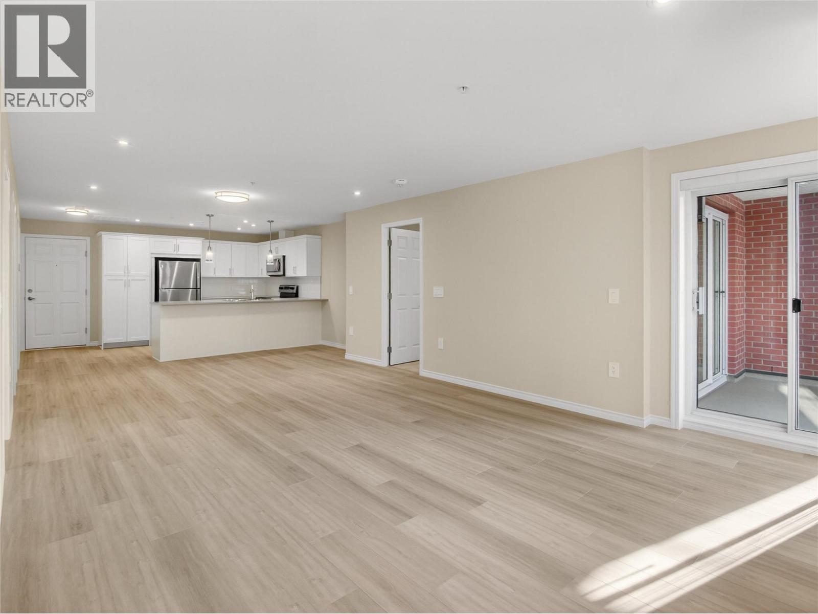 3362 Skaha Lake Road Unit# 604. Penticton, British Columbia