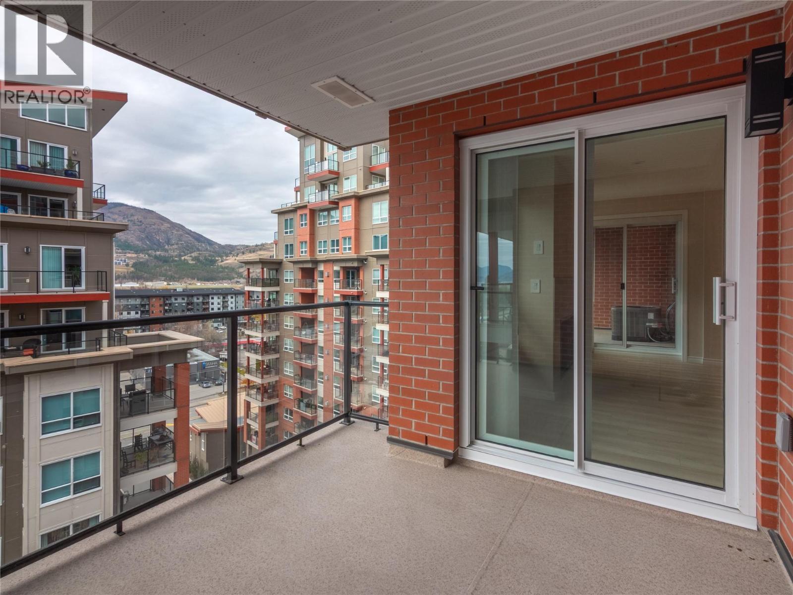 3362 Skaha Lake Road Unit# 1004. Penticton, British Columbia