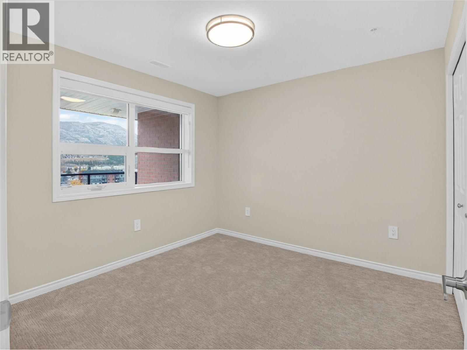 3362 Skaha Lake Road Unit# 1004. Penticton, British Columbia