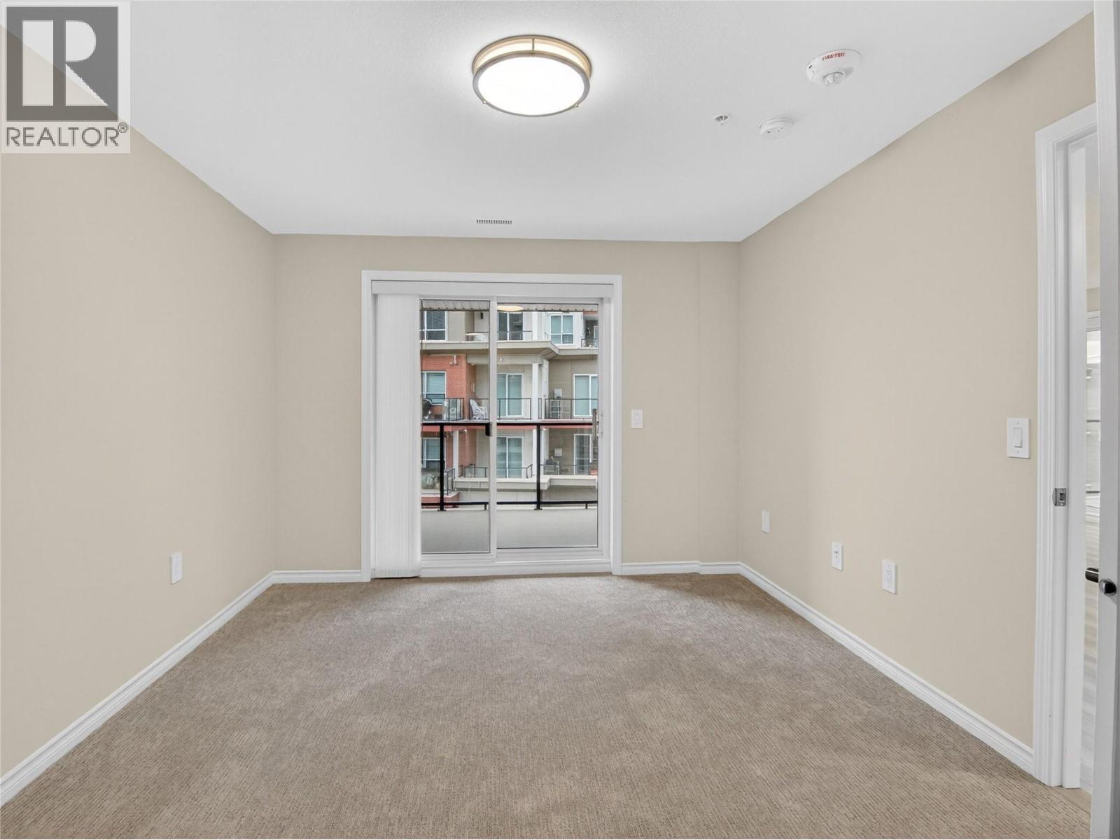 3362 Skaha Lake Road Unit# 1004. Penticton, British Columbia