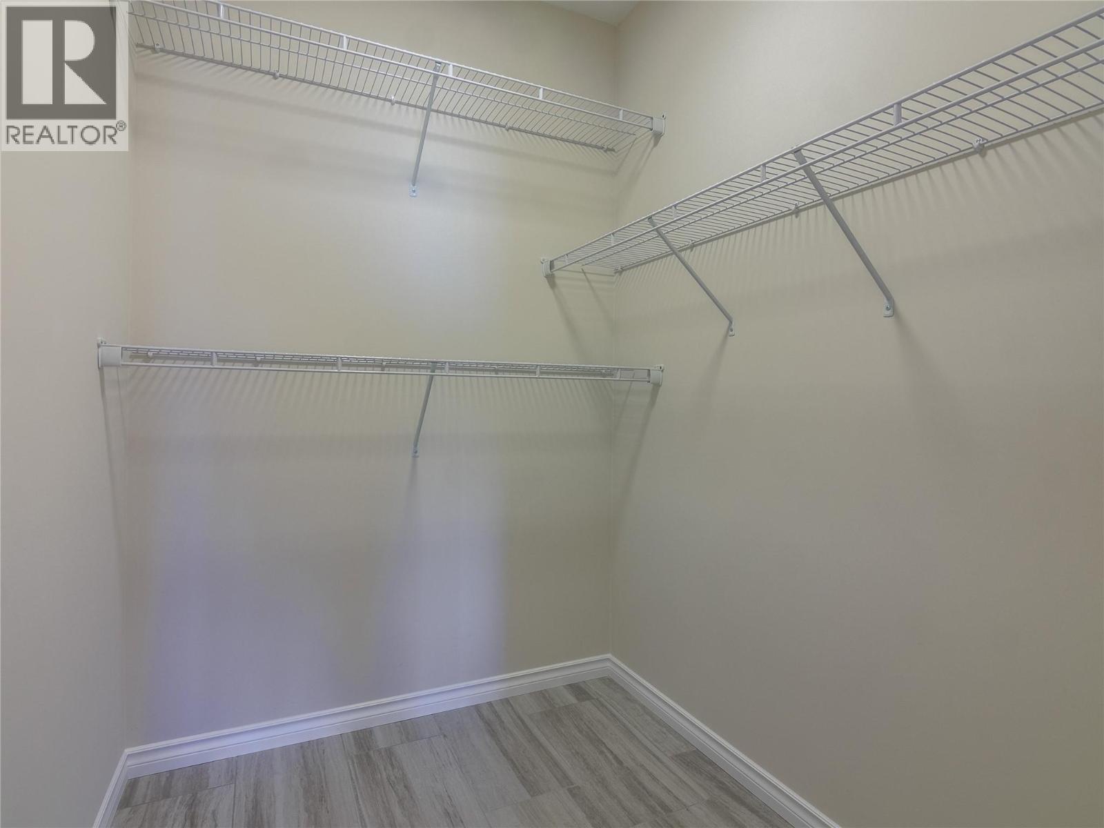 3362 Skaha Lake Road Unit# 1202. Penticton, British Columbia