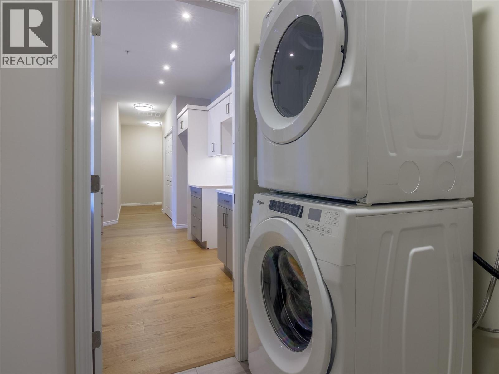 3362 Skaha Lake Road Unit# 1202. Penticton, British Columbia