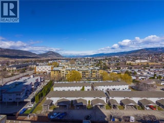 3362 Skaha Lake Road Unit# 1202. Penticton, British Columbia