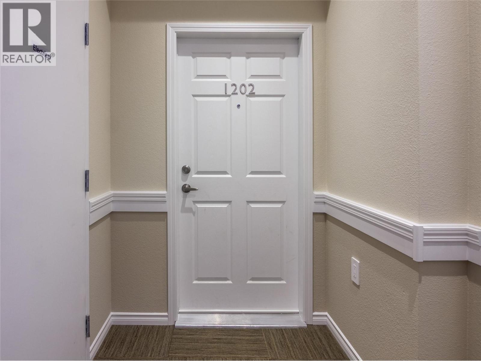 3362 Skaha Lake Road Unit# 1202. Penticton, British Columbia