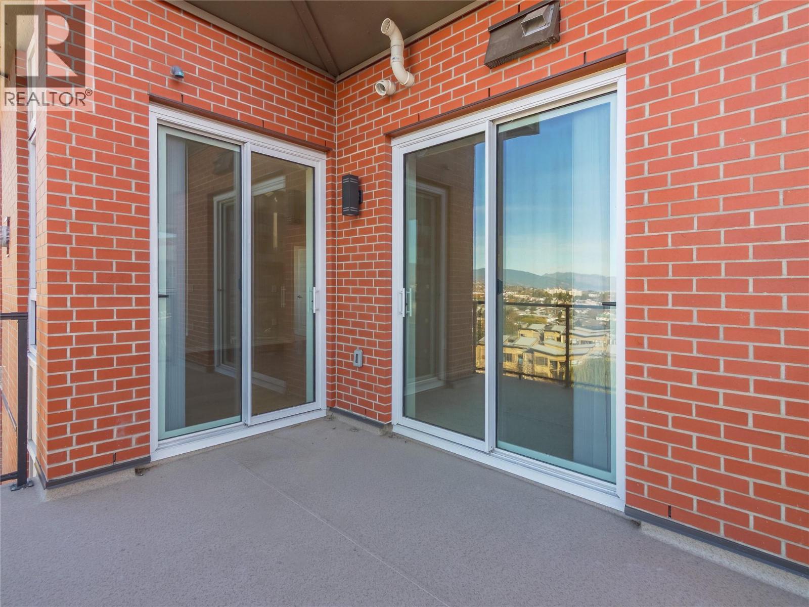 3362 Skaha Lake Road Unit# 1202. Penticton, British Columbia