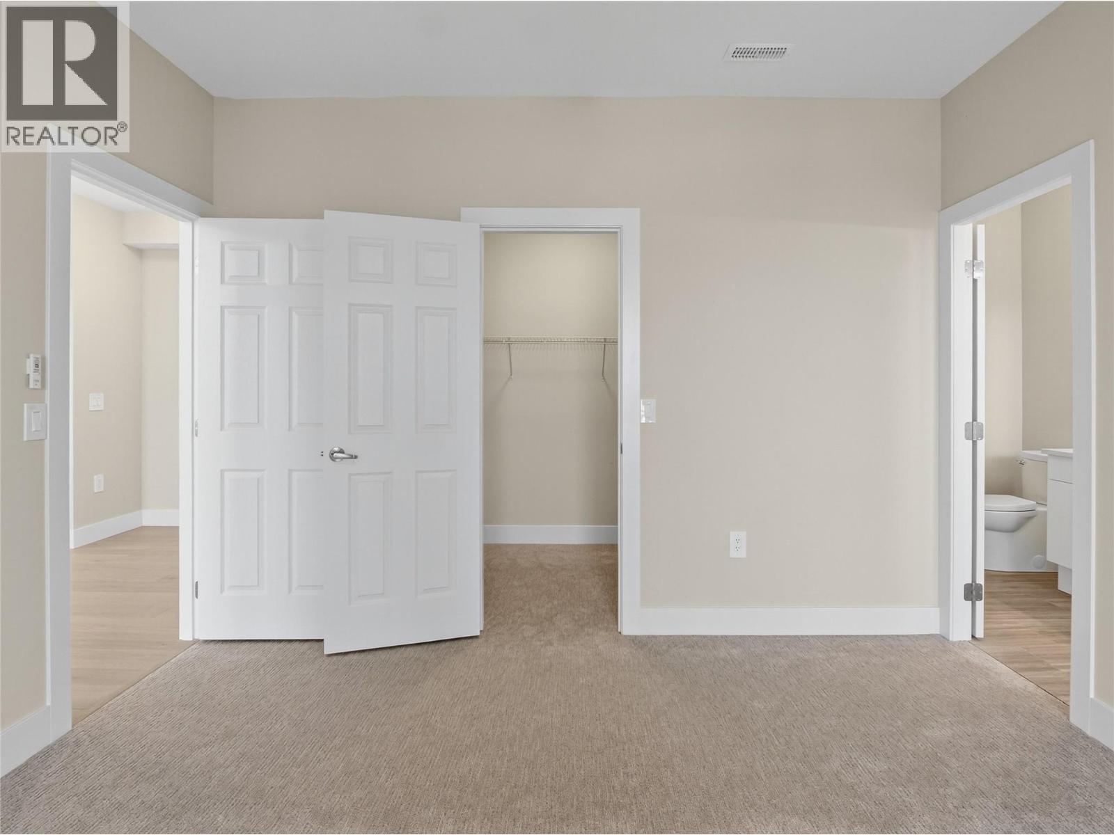 3362 Skaha Lake Road Unit# 1401. Penticton, British Columbia