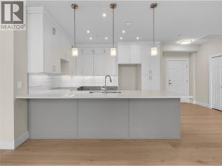 3362 Skaha Lake Road Unit# 1401. Penticton, British Columbia