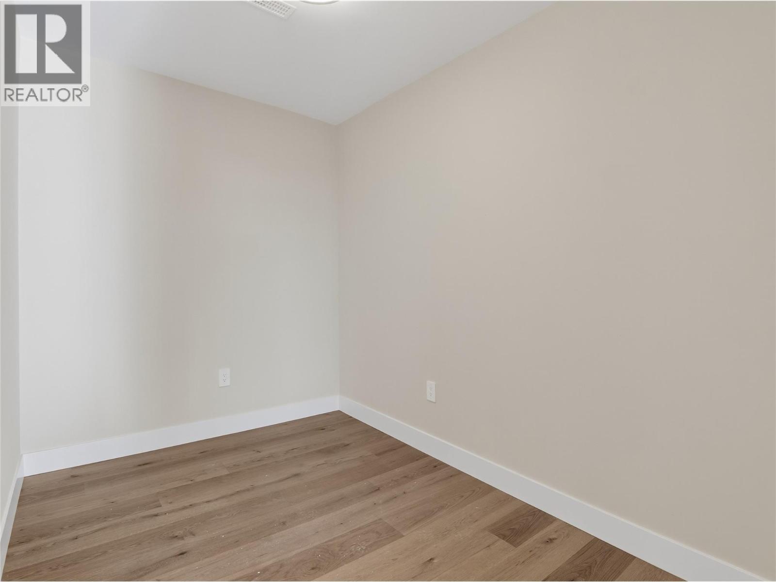 3362 Skaha Lake Road Unit# 1303. Penticton, British Columbia