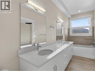 3362 Skaha Lake Road Unit# 1303. Penticton, British Columbia