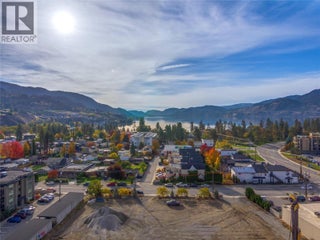 3362 Skaha Lake Road Unit# 1303. Penticton, British Columbia