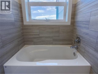 3362 Skaha Lake Road Unit# 1301. Penticton, British Columbia