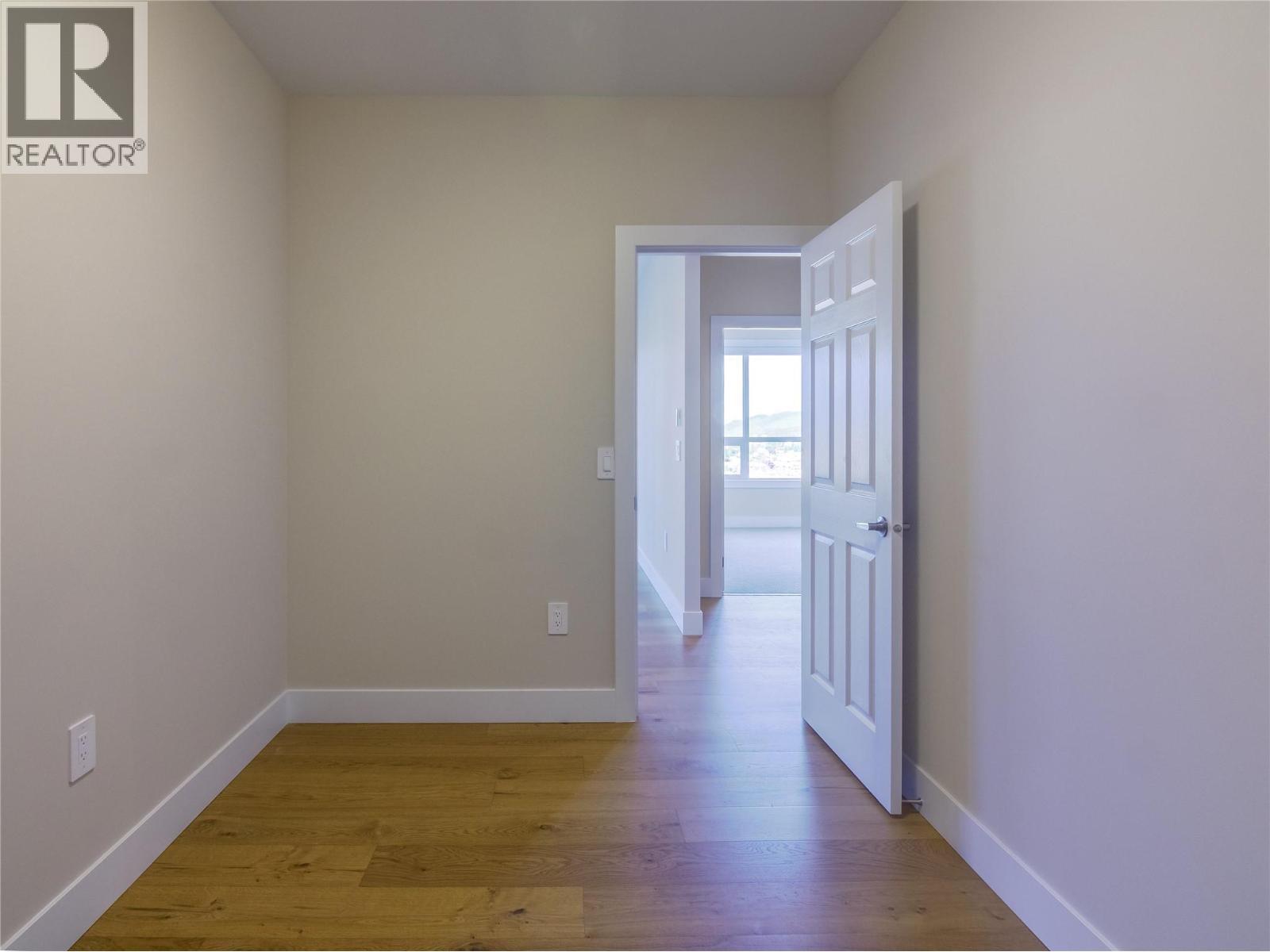 3362 Skaha Lake Road Unit# 1301. Penticton, British Columbia