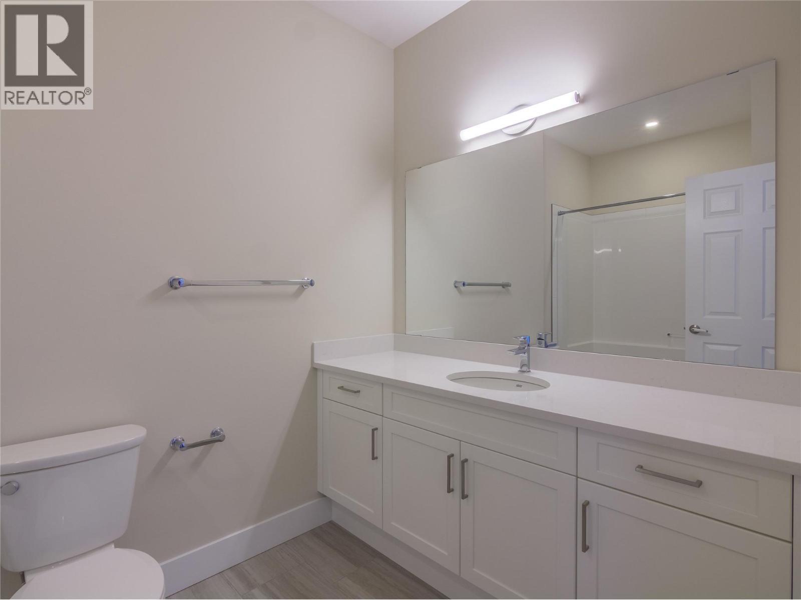 3362 Skaha Lake Road Unit# 1301. Penticton, British Columbia