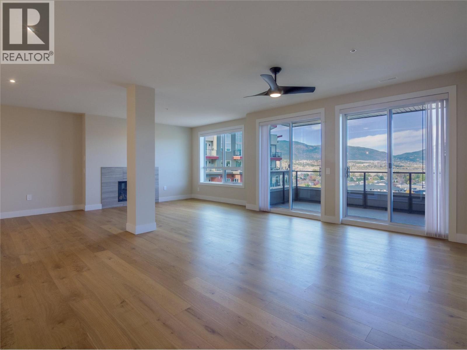 3362 Skaha Lake Road Unit# 1301. Penticton, British Columbia