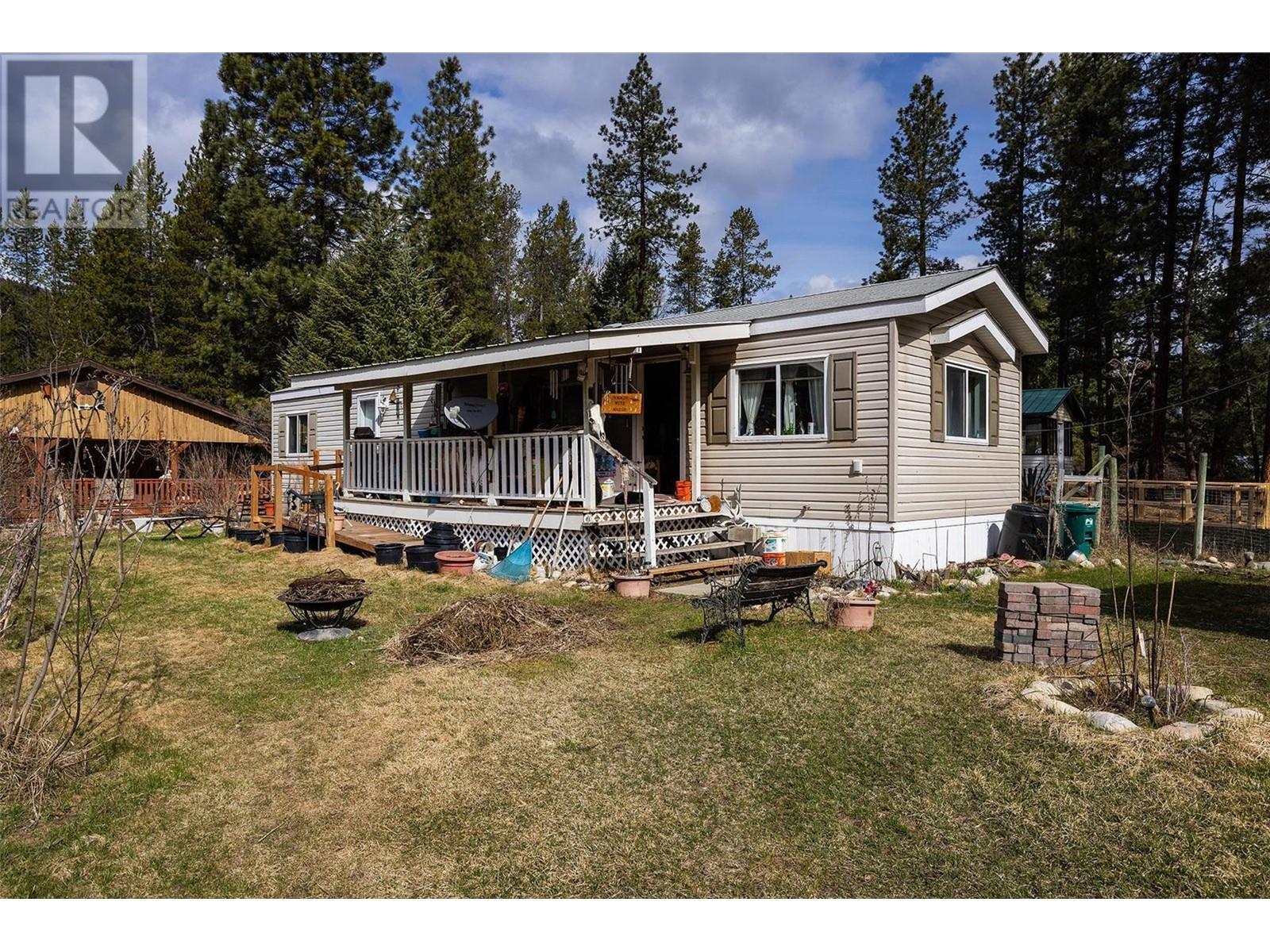 85 Ernest Avenue. Beaverdell, British Columbia