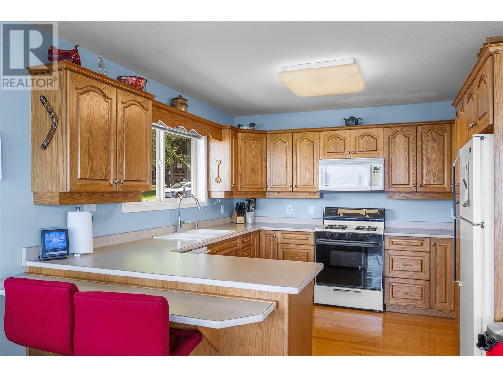 1837 Archibald Road Unit# 115. Blind Bay, British Columbia