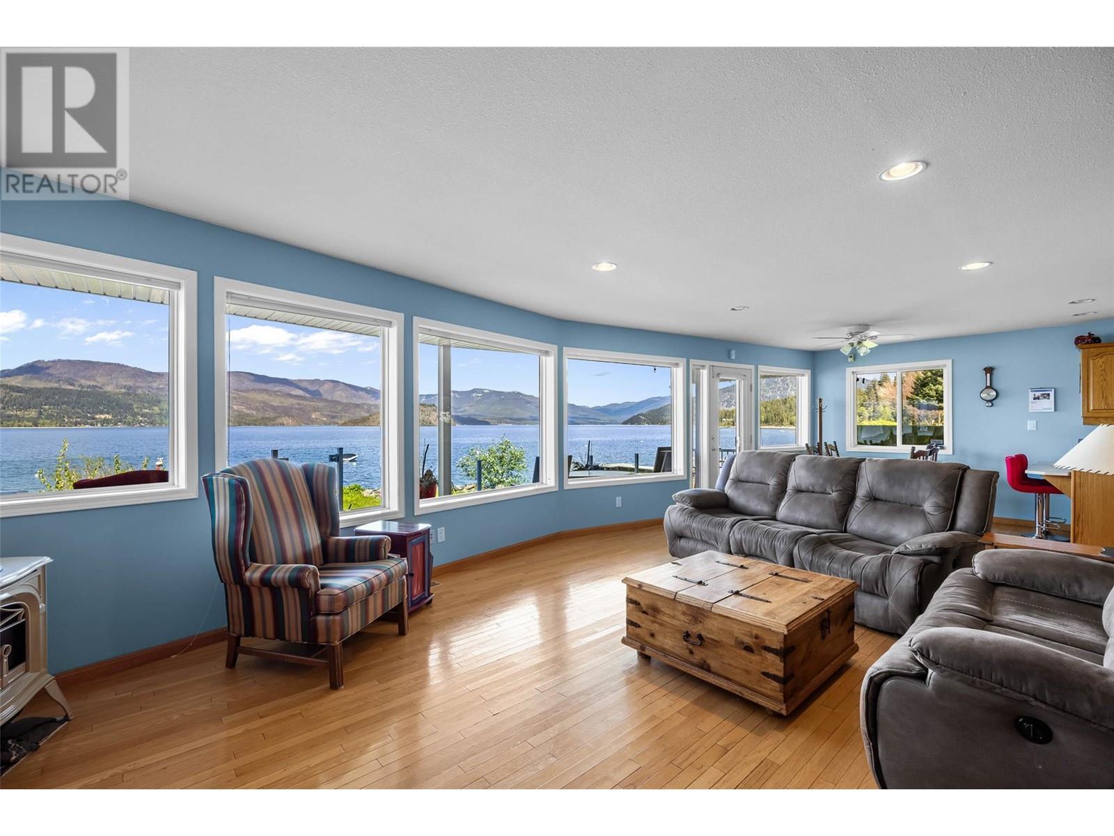 1837 Archibald Road Unit# 115. Blind Bay, British Columbia