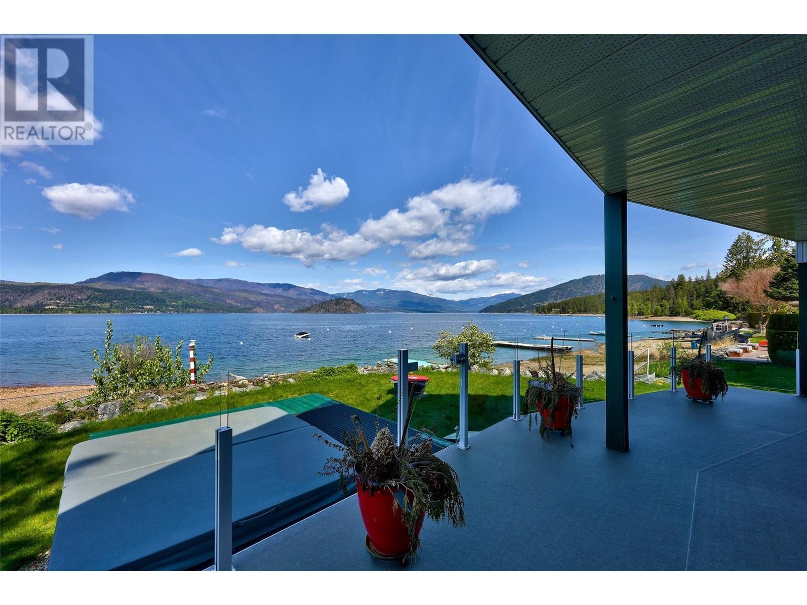 1837 Archibald Road Unit# 115. Blind Bay, British Columbia