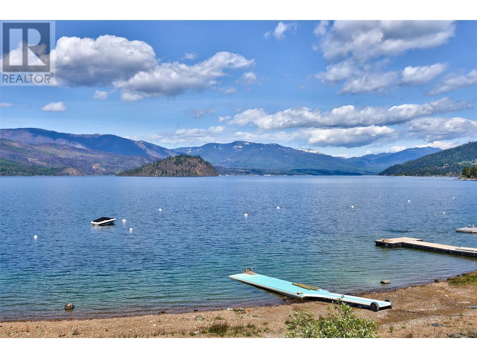 1837 Archibald Road Unit# 115. Blind Bay, British Columbia