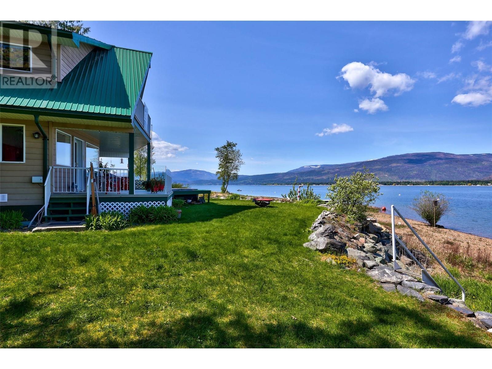 1837 Archibald Road Unit# 115. Blind Bay, British Columbia