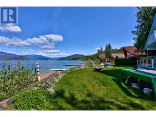 1837 Archibald Road Unit# 115. Blind Bay, British Columbia