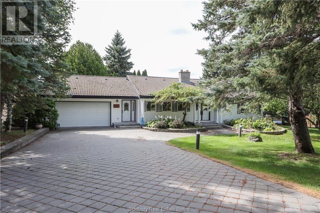 Photo of Listing #2113803