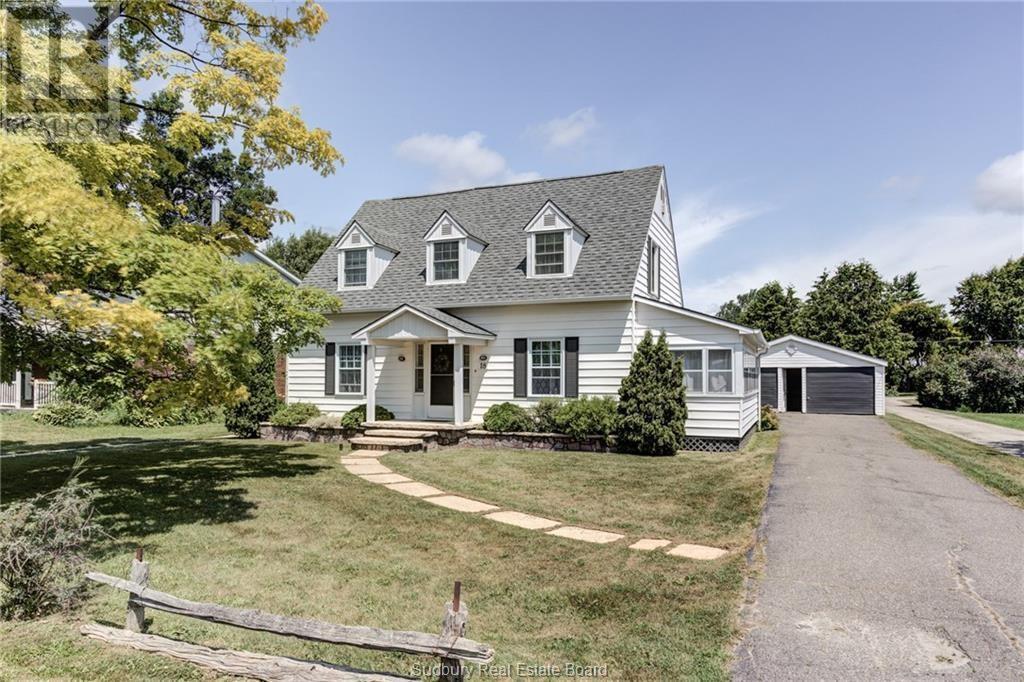 Photo of Listing #2114384