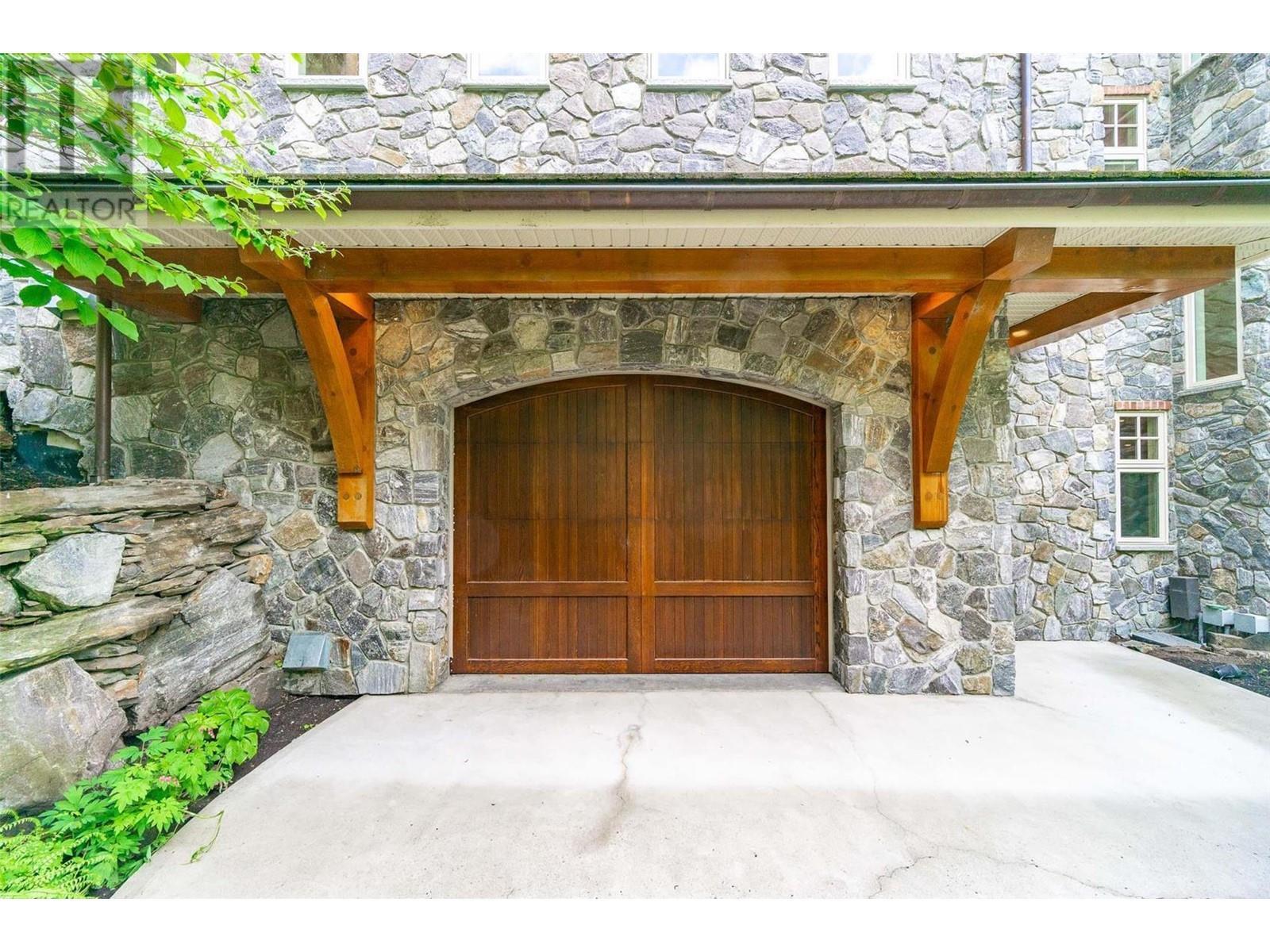 225 Swick Road. Kelowna, British Columbia