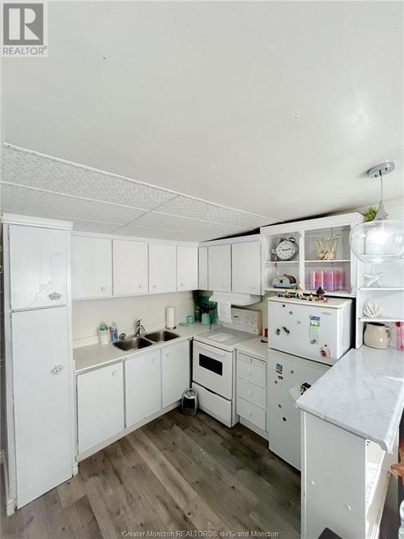 43 First Ave, Pointe Du Chene Property Listing MLS® M157070