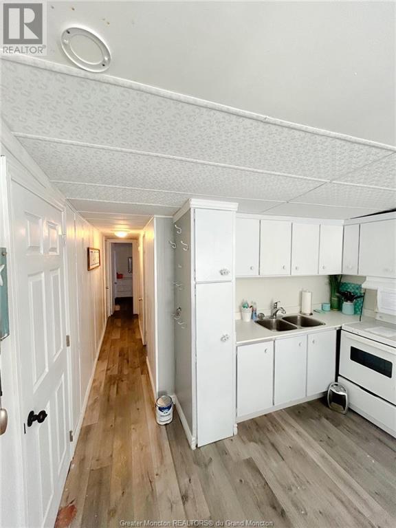 43 First Ave, Pointe Du Chene Property Listing MLS® M157070