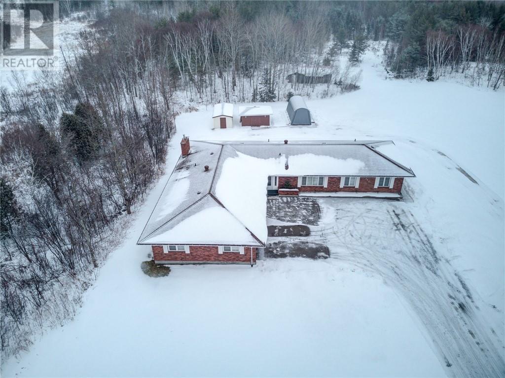 352 Skead, Garson Property Listing MLS® 2114952