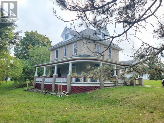 4 Gore St, Gore Bay