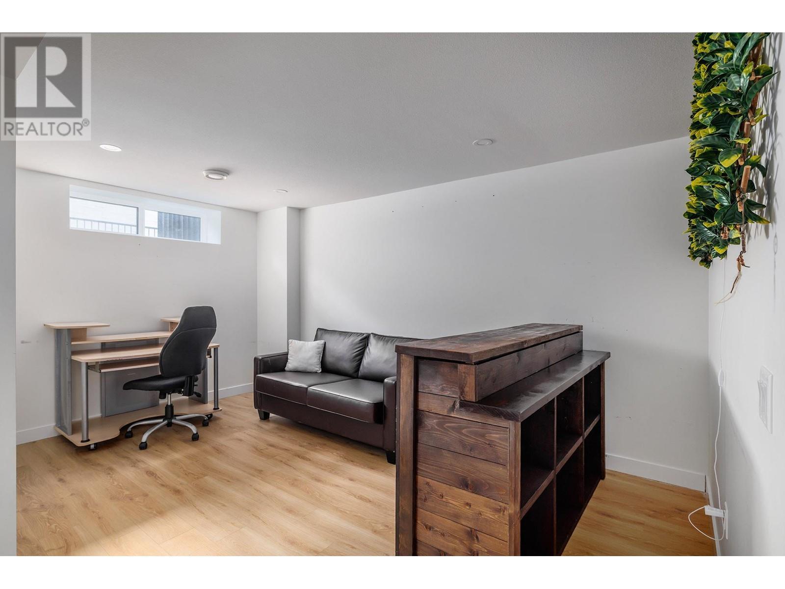 2825 Richter Street Unit# 2. Kelowna, British Columbia