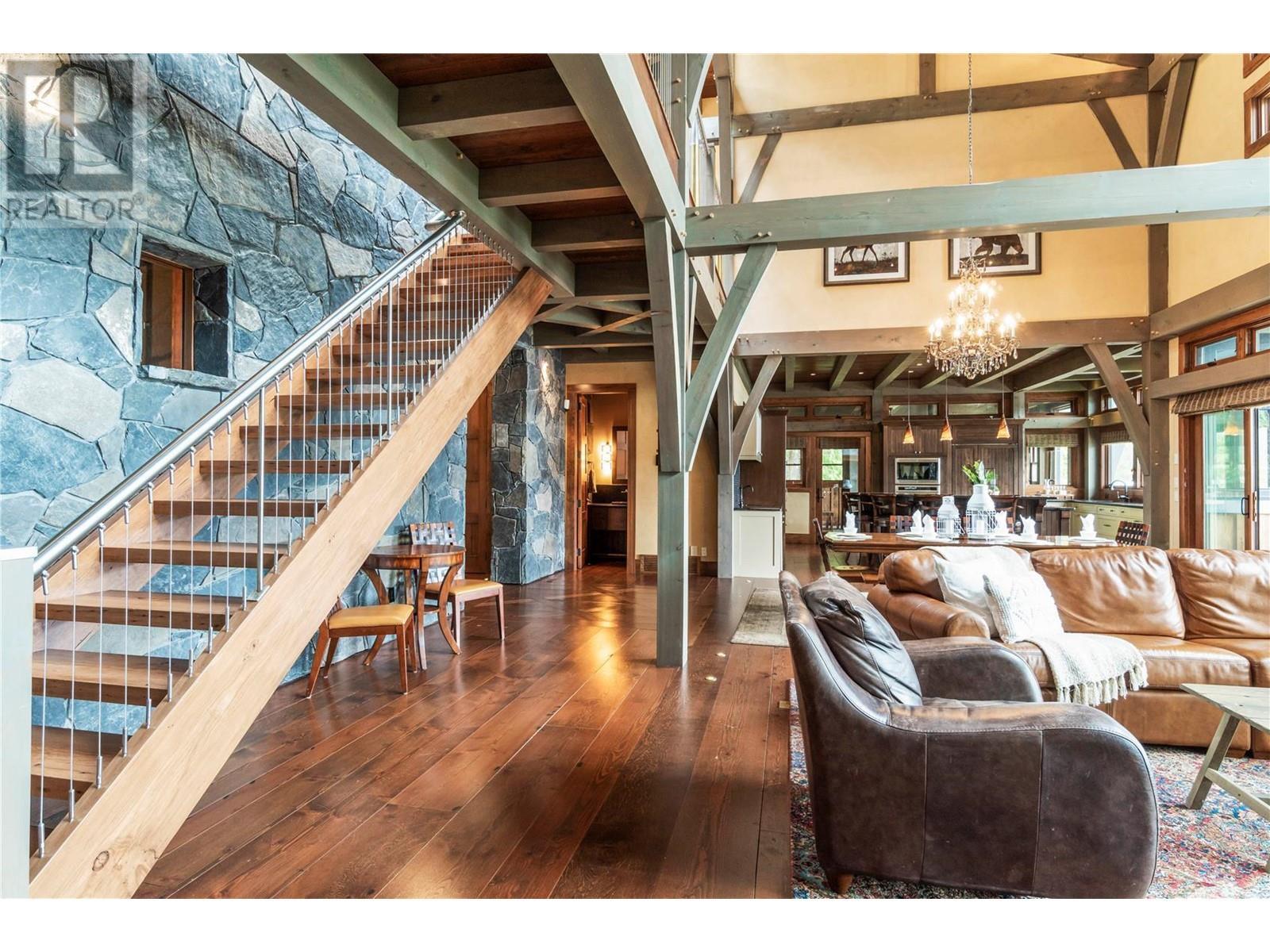 7220 Welch Road Unit 2, Magna Bay Property Listing MLS® 10303090