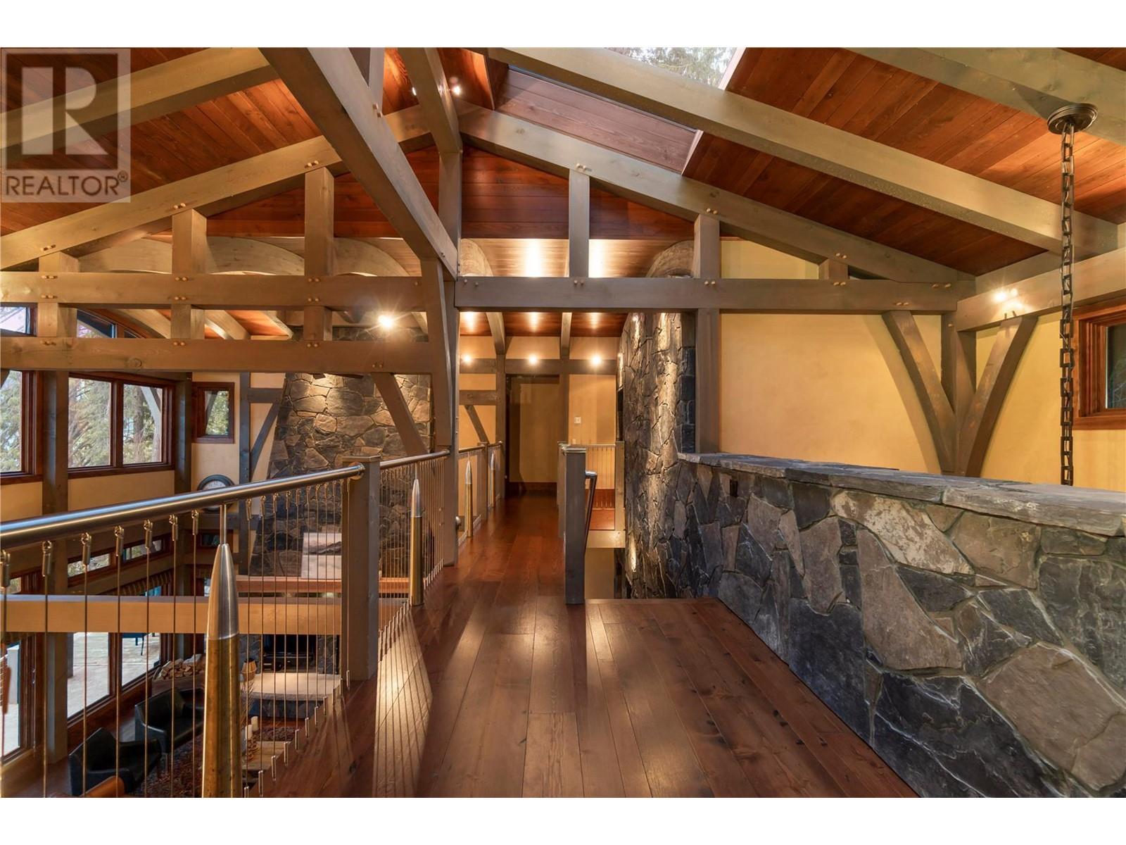 7220 Welch Road Unit 2, Magna Bay Property Listing MLS® 10303090