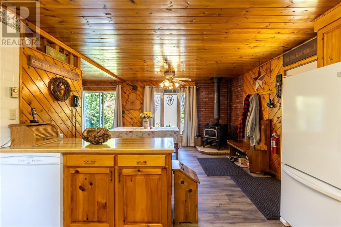 75 Holmes Street, Spring Bay, Manitoulin Island Property Listing MLS