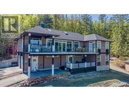 2127 Pleasant Dale Road W. Blind Bay, British Columbia