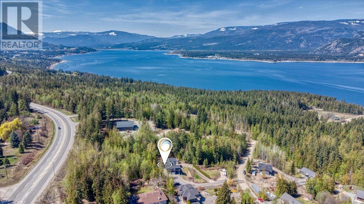 2127 Pleasant Dale Road W. Blind Bay, British Columbia