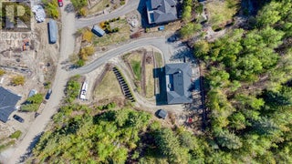 2127 Pleasant Dale Road W. Blind Bay, British Columbia