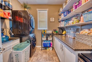 2127 Pleasant Dale Road W. Blind Bay, British Columbia