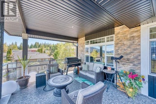 2127 Pleasant Dale Road W. Blind Bay, British Columbia