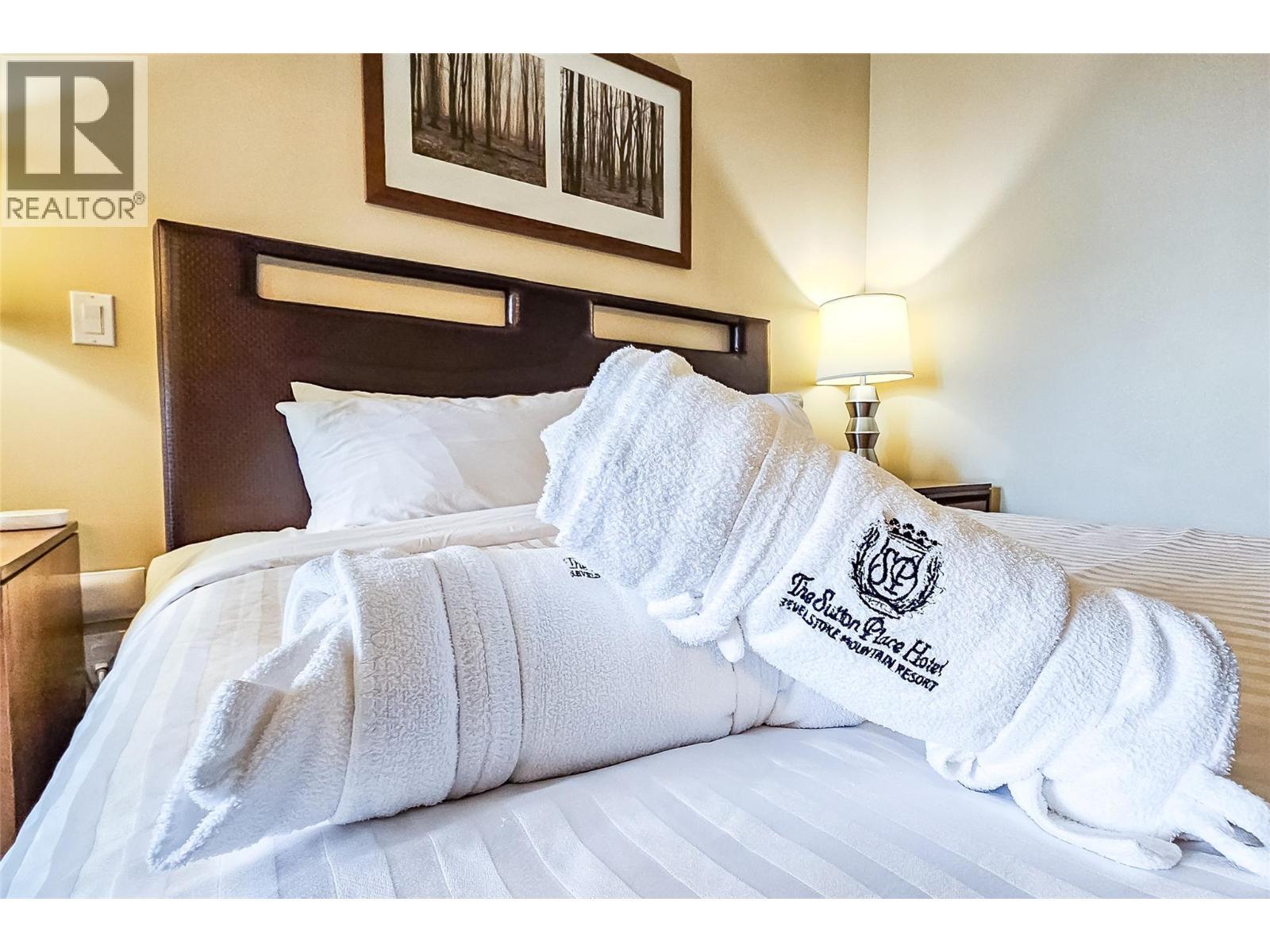 2950 Camozzi Road Unit# 1212. Revelstoke, British Columbia