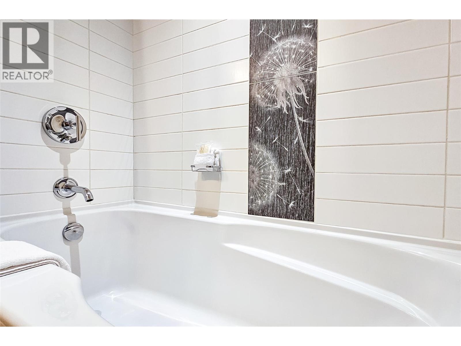 2950 Camozzi Road Unit# 1212. Revelstoke, British Columbia