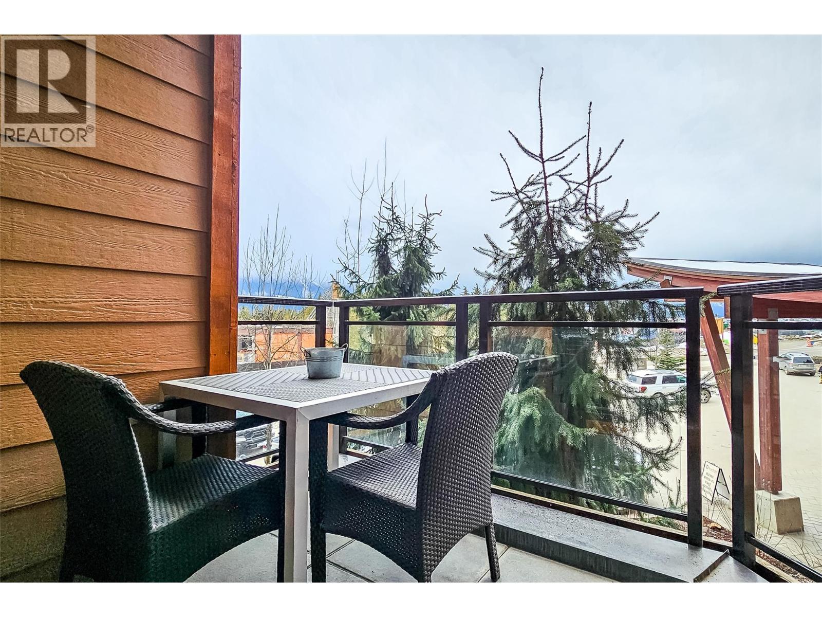 2950 Camozzi Road Unit# 1212. Revelstoke, British Columbia