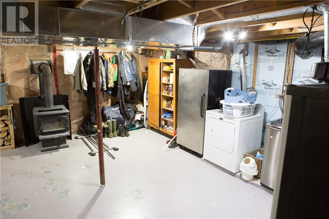 35 Spragge St, Manitowaning Property Listing MLS® 2115616