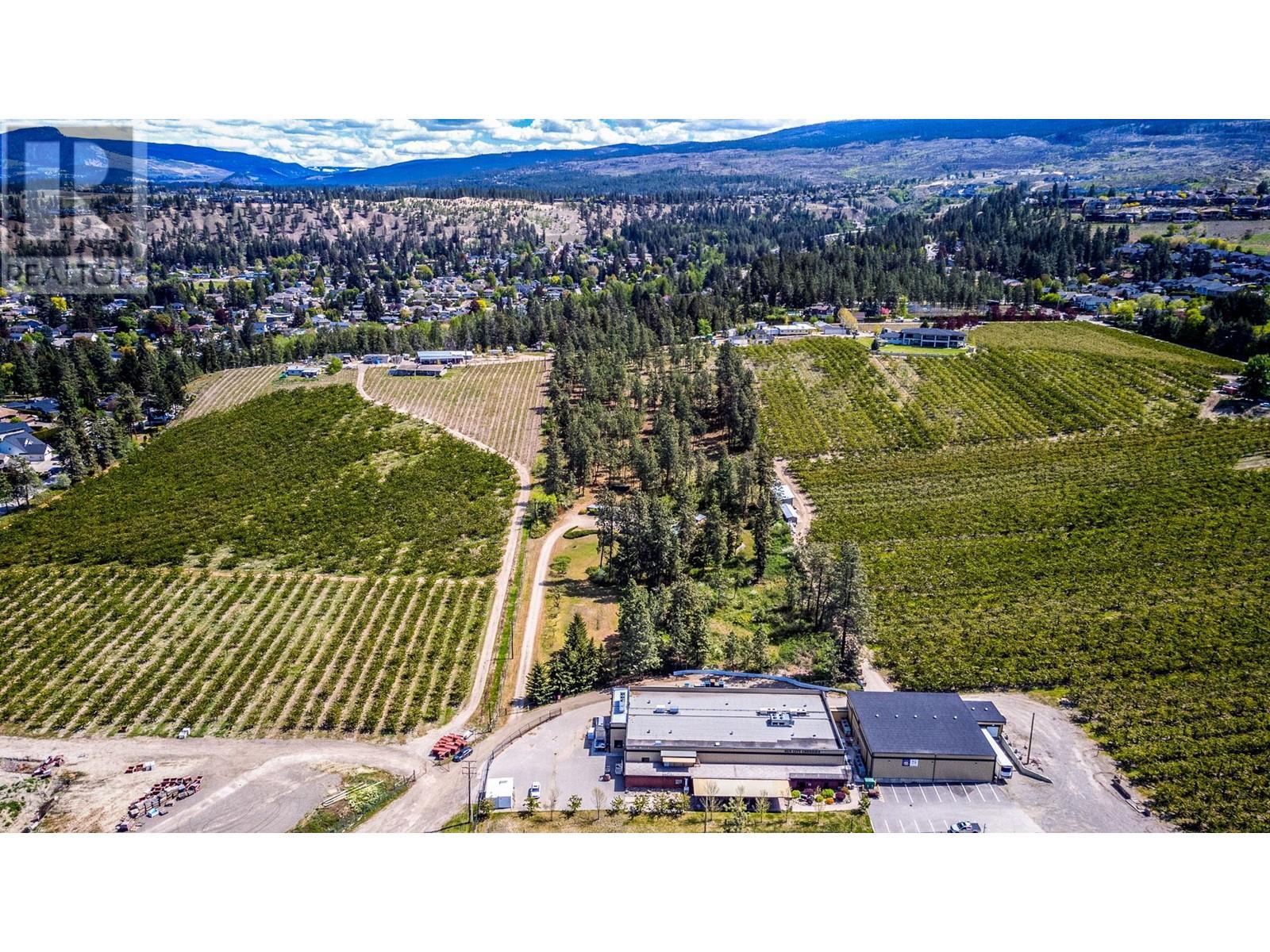 4729 Lakeshore Road. Kelowna, British Columbia