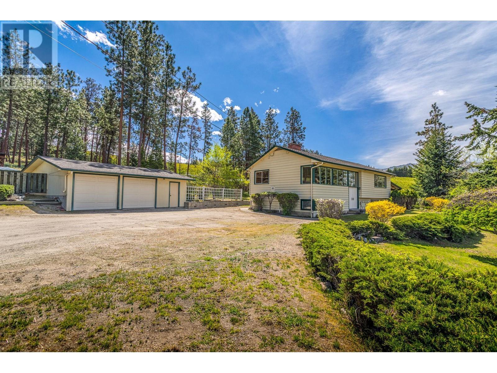 4729 Lakeshore Road. Kelowna, British Columbia