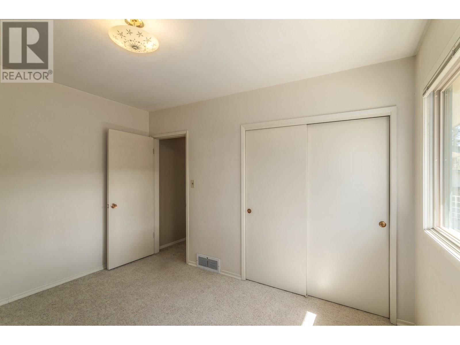 4729 Lakeshore Road. Kelowna, British Columbia