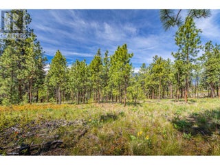 4729 Lakeshore Road. Kelowna, British Columbia